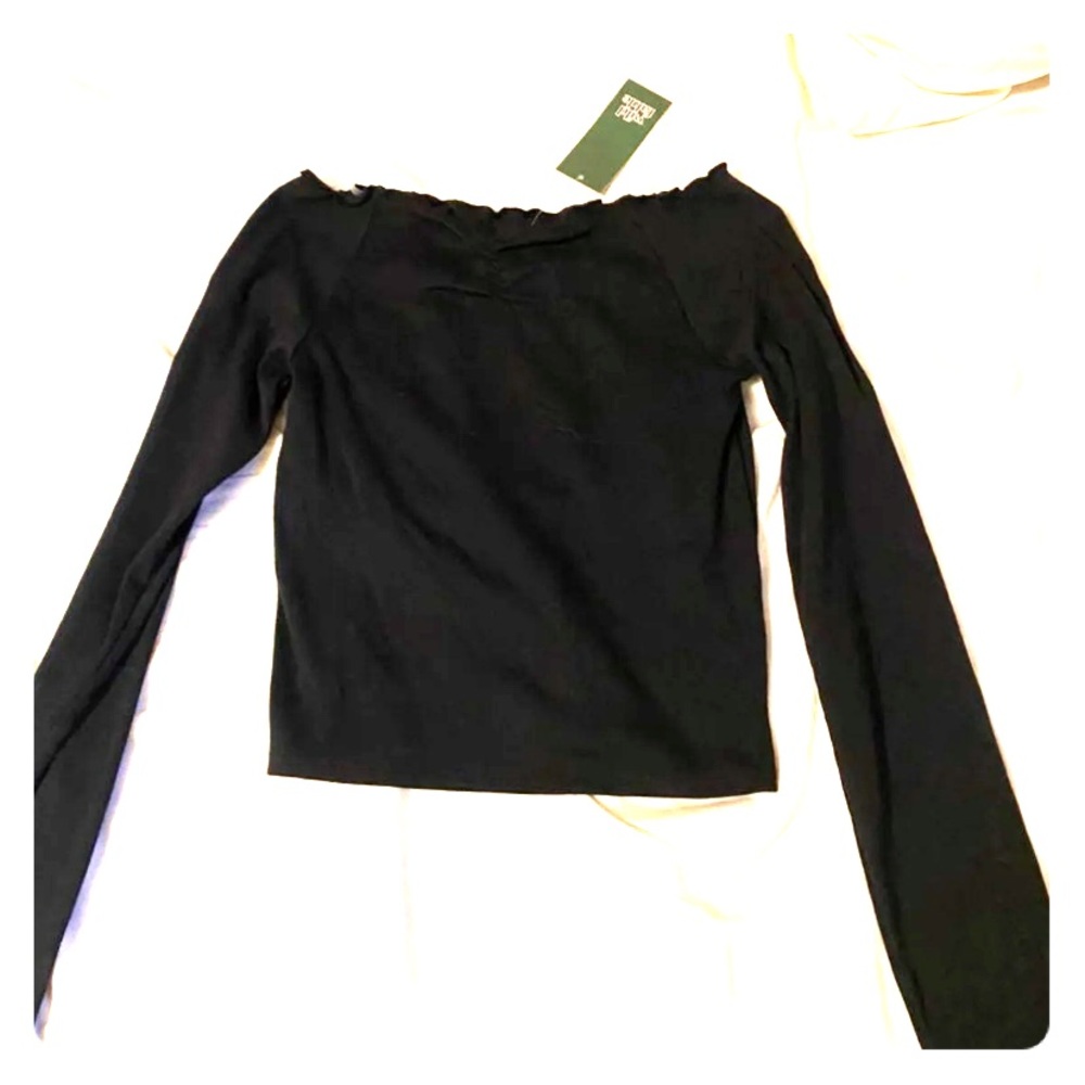 NWT Black ruffled detail off shoulder long sleeve